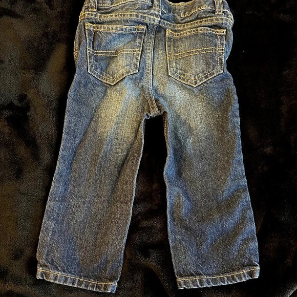 OshKosh B'Gosh boy's jeans - Picture 2 of 4